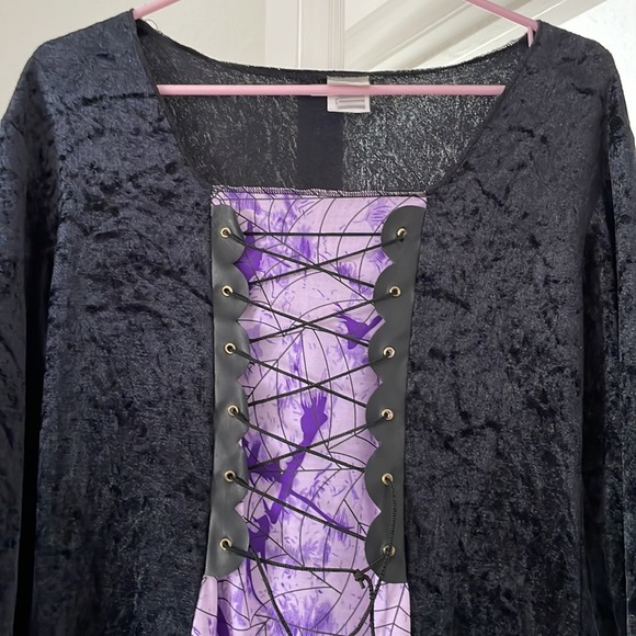 Witch Costume - Picture 2 of 4